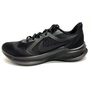 Nike Women’s Downshifter 10 Black Running Shoes, Size 7 M.